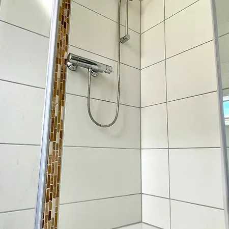 شقة -am Pfuehlpark- هايلبرون