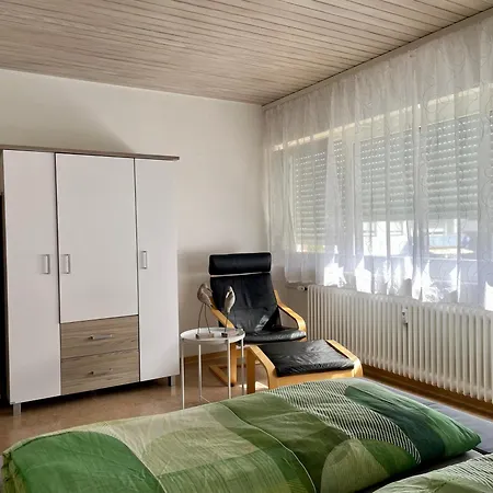 -am Pfuehlpark- شقة هايلبرون